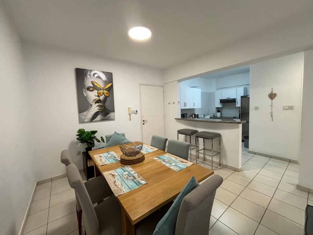 Cozy Apartment In Paphos Beautiful Complex ภายนอก รูปภาพ
