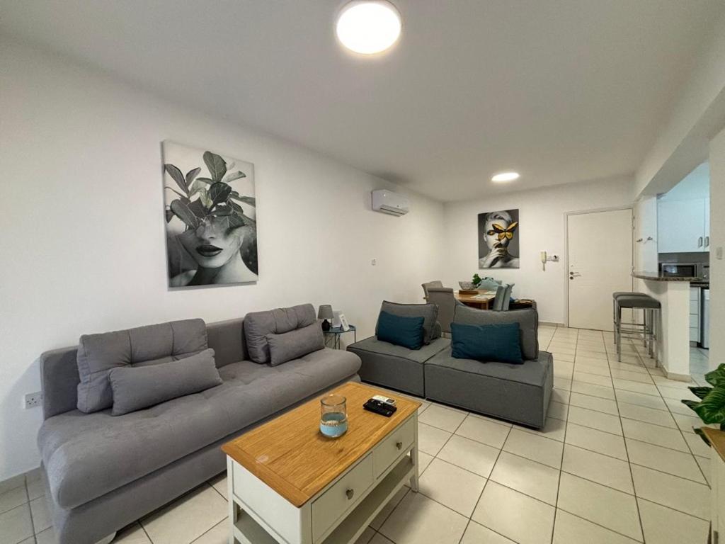 Cozy Apartment In Paphos Beautiful Complex ภายนอก รูปภาพ