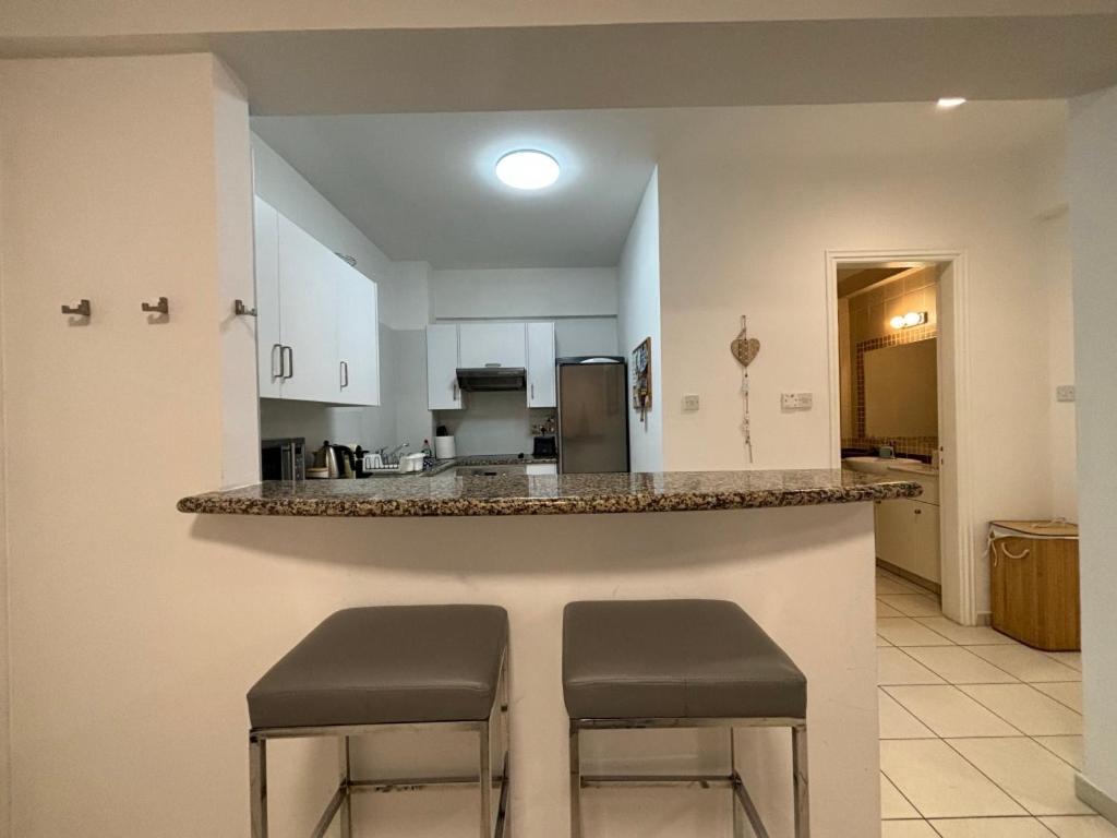 Cozy Apartment In Paphos Beautiful Complex ภายนอก รูปภาพ