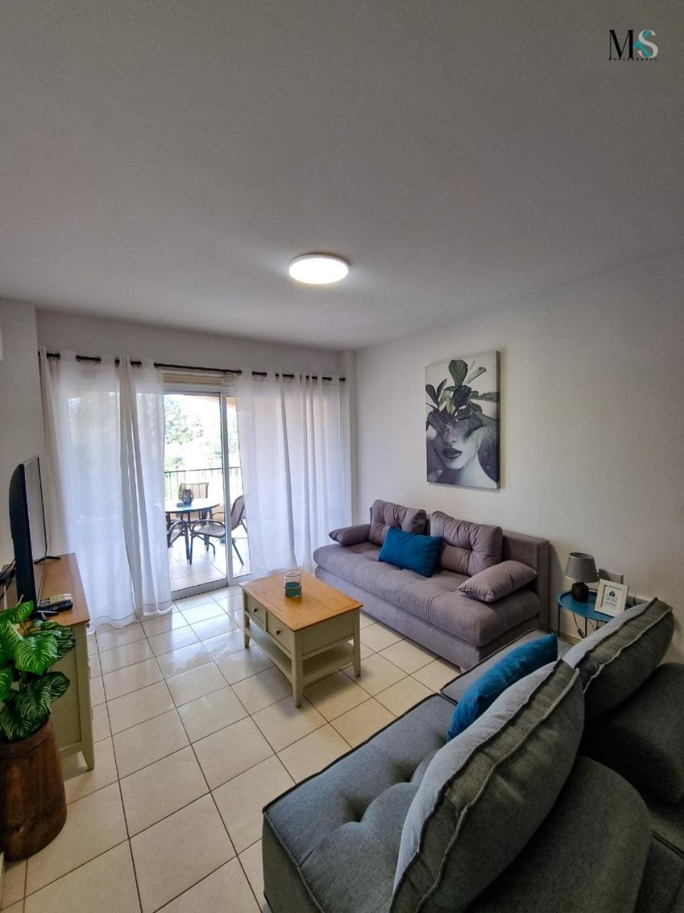 Cozy Apartment In Paphos Beautiful Complex ภายนอก รูปภาพ