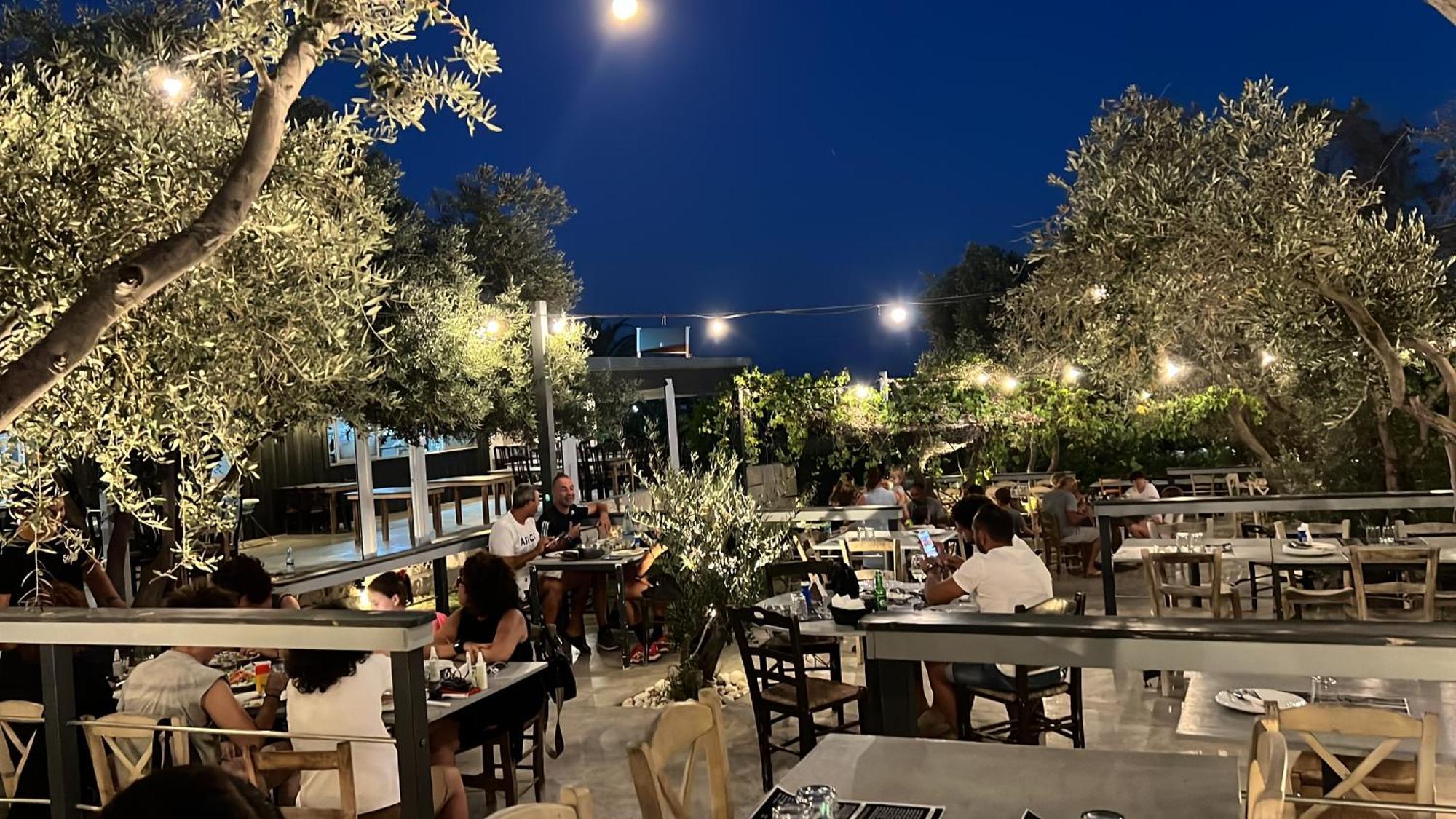 Cozy Apartment In Paphos Beautiful Complex ภายนอก รูปภาพ